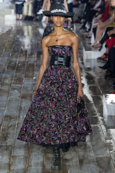 Look 52